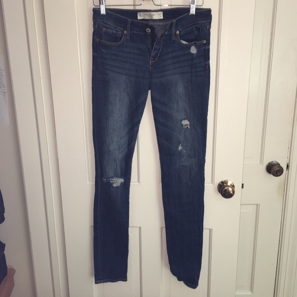 Abercrombie & Fitch Denim - Abercrombie Ripped Jeans